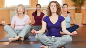 Cours de Yoga à l'ECUJE