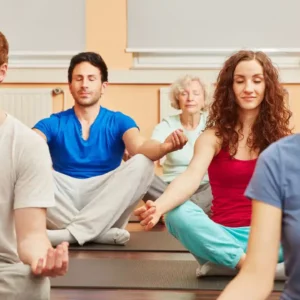 Cours de Yoga à l'ECUJE